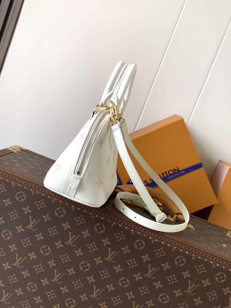 高品质的仿制路易威登M27574浅粉LV Alma BB 手袋Monogram Empreinte 皮革 仿制品 3 高品质的仿制路易威登M27574浅粉LV Alma BB 手袋Monogram Empreinte 皮革 仿制品
