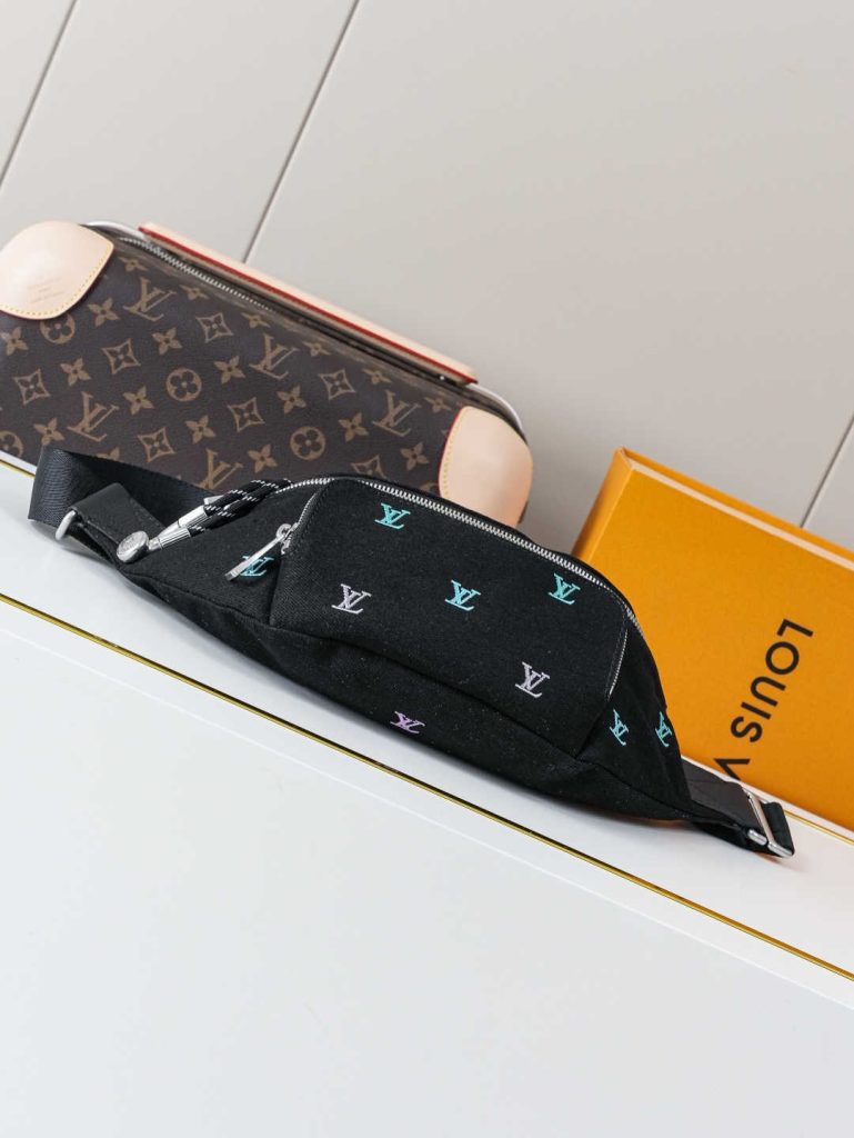 高端仿制路易威登LOUIS VUITTON M13961渐变牛仔复刻品
