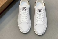 巴宝莉新款战马格纹休闲运动鞋