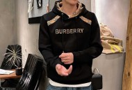 巴宝莉 连帽卫衣