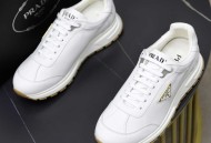 PRADA（普拉达）运动鞋