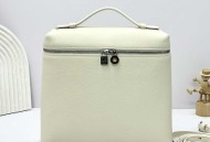 Extra Poet L23.5双肩包 嫩白色