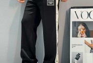 巴黎世家直筒裤