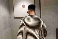 MiuMiu 刺绣条纹格子