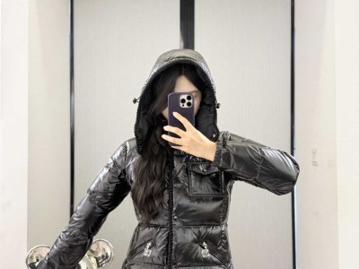 Moner盟可睐小蛮腰二代羽绒服