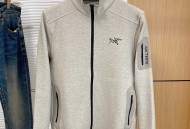 始祖鸟2025秋冬新款外套 