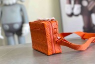 LVM59163压花Handle Soft Trunk 手袋