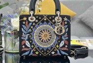 Lady Dior 五格刺绣星月珠子型号 : M0565