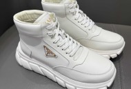 【PRADA】极简风高帮运动鞋