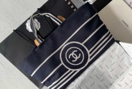 香奈儿海军蓝条纹牛仔购物袋