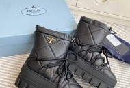 普拉达Prada雪地靴