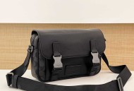 蔻驰最新款邮差包