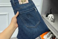 巴宝莉  加绒加厚牛仔裤🐂