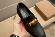GUCCI休闲驾车套脚皮鞋
