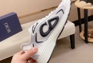 王俊凯全新B30运动