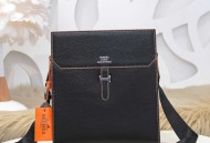 Hermes-爱马仕最新款男士斜挎包