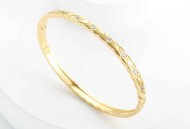 香奈儿菱格纹手镯窄版带钻