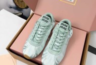 Miu Miu限定缎面芭蕾跳舞鞋