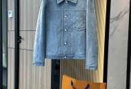 路易威登TYPE II 绒面皮革卡车夹克 