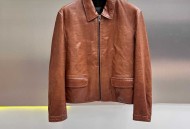 普拉达皮衣外套