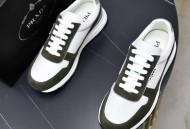 PRADA（普拉达）运动鞋