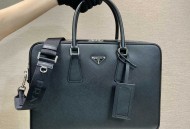 普拉达双层公文包2VE022