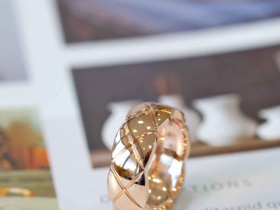 香奈儿菱格戒指